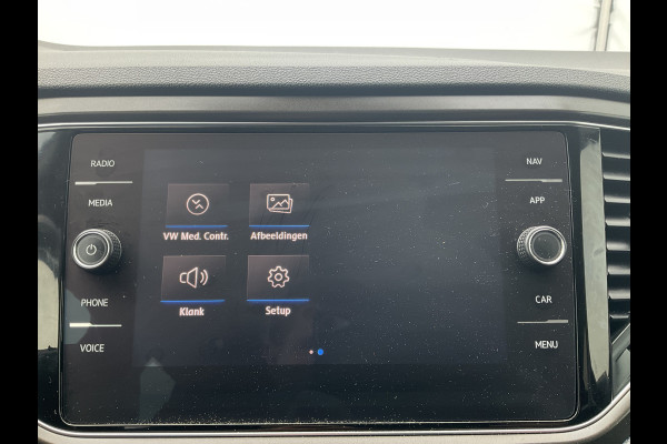 Volkswagen T-Roc 1.5 TSI Style Automaat Pano.dak Adap.Cruise Trekhaak Digitaal Vol Opties!