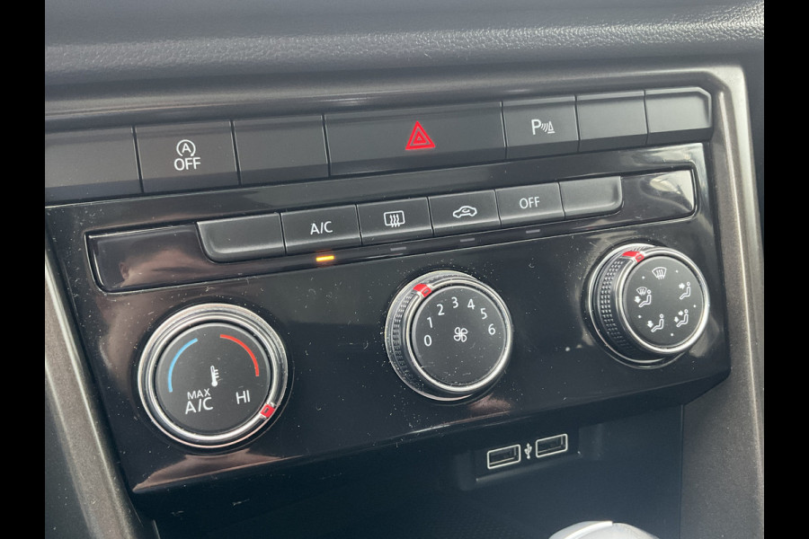 Volkswagen T-Roc 1.5 TSI Style Automaat Pano.dak Adap.Cruise Trekhaak Digitaal Vol Opties!