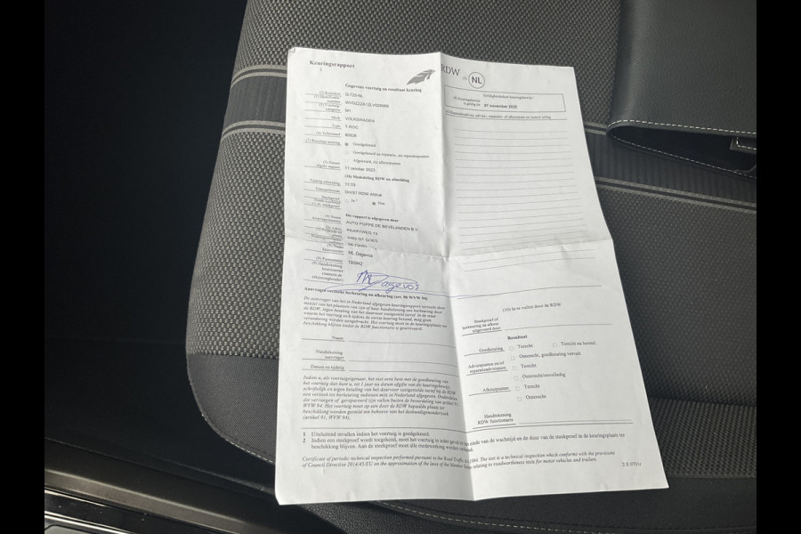 Volkswagen T-Roc 1.5 TSI Style Automaat Pano.dak Adap.Cruise Trekhaak Digitaal Vol Opties!