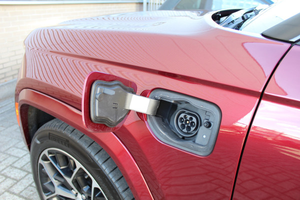 Jeep Grand Cherokee 2.0 Summit Reserve 4xe | Trekhaak | Luchtvering | Massage | Panoramadak | Leder | Full Options