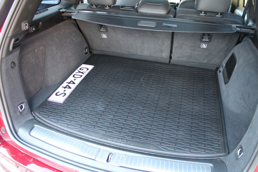 Jeep Grand Cherokee 2.0 Summit Reserve 4xe | Trekhaak | Luchtvering | Massage | Panoramadak | Leder | Full Options