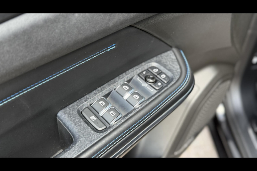 Lynk & Co 01 1.5 Black Edition | 360 Camera | Panoramadak