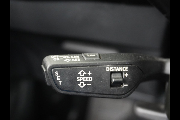 Audi e-tron 50 Quattro Launch Edition Plus 71kWh Navi Panoramadak Luchtvering Cruise control Adaptief PDC Stoelverwarming Parkeerhulp v/a/zi Led Lmv 20" Keyless-go Lichtpakket Dodehoekdetectie Regensensor Fase 3 laden