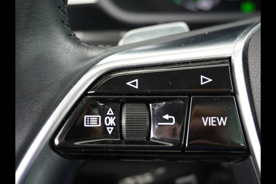 Audi e-tron 50 Quattro Launch Edition Plus 71kWh Navi Panoramadak Luchtvering Cruise control Adaptief PDC Stoelverwarming Parkeerhulp v/a/zi Led Lmv 20" Keyless-go Lichtpakket Dodehoekdetectie Regensensor Fase 3 laden