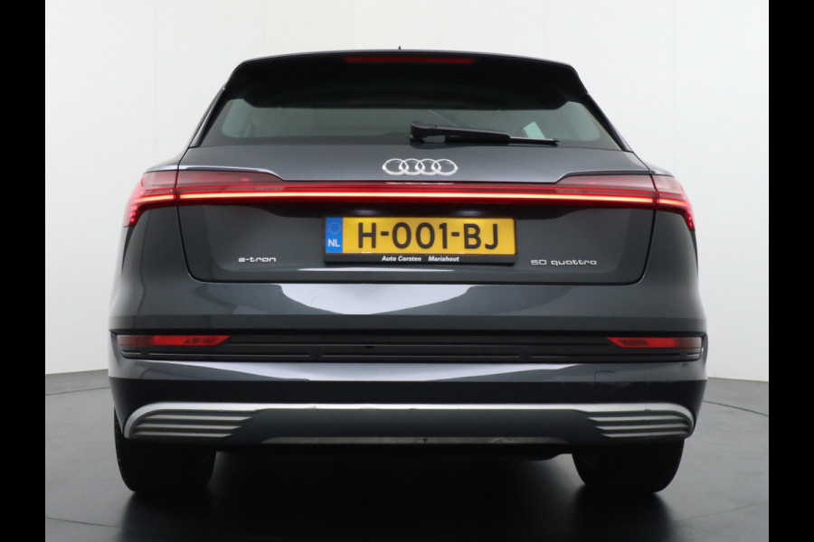 Audi e-tron 50 Quattro Launch Edition Plus 71kWh Navi Panoramadak Luchtvering Cruise control Adaptief PDC Stoelverwarming Parkeerhulp v/a/zi Led Lmv 20" Keyless-go Lichtpakket Dodehoekdetectie Regensensor Fase 3 laden