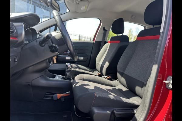 Citroën C3 1.2 PureTech S&S Shine 2e Eigenaar,Apple Carplay,Cruise,Clima,Trekhaak,Camera,Dealer Onderhouden,N.A.P,110pk,APK tot 03-2026