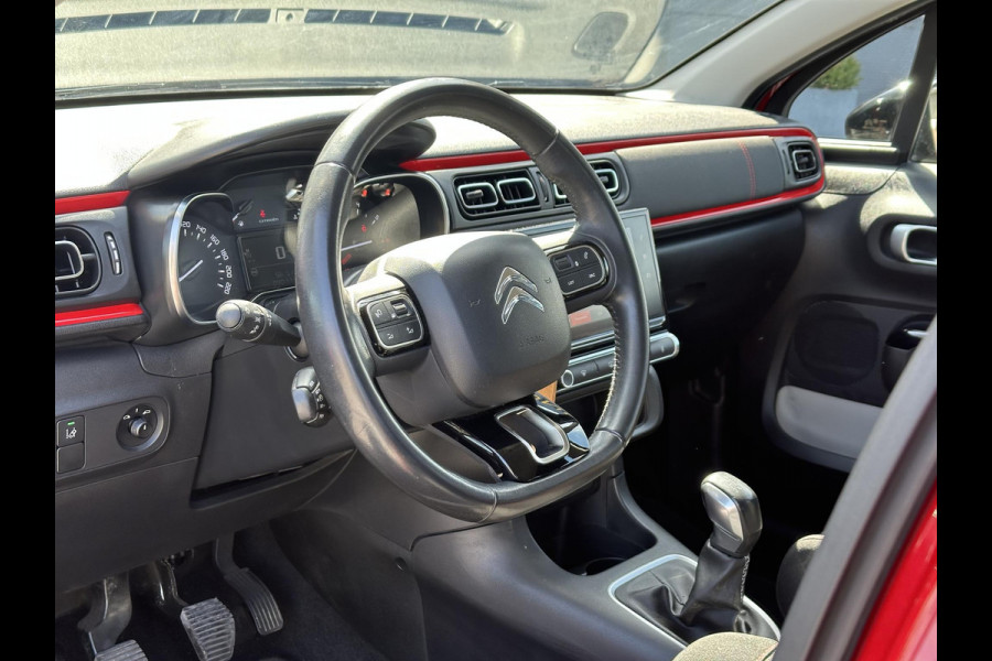 Citroën C3 1.2 PureTech S&S Shine 2e Eigenaar,Apple Carplay,Cruise,Clima,Trekhaak,Camera,Dealer Onderhouden,N.A.P,110pk,APK tot 03-2026