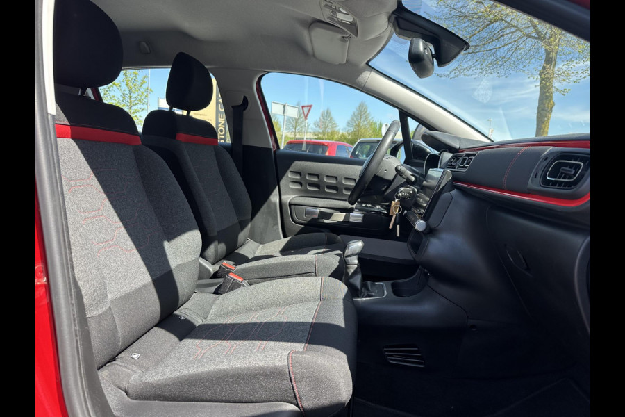 Citroën C3 1.2 PureTech S&S Shine 2e Eigenaar,Apple Carplay,Cruise,Clima,Trekhaak,Camera,Dealer Onderhouden,N.A.P,110pk,APK tot 03-2026