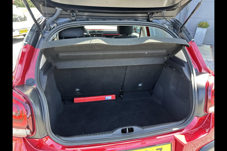 Citroën C3 1.2 PureTech S&S Shine 2e Eigenaar,Apple Carplay,Cruise,Clima,Trekhaak,Camera,Dealer Onderhouden,N.A.P,110pk,APK tot 03-2026