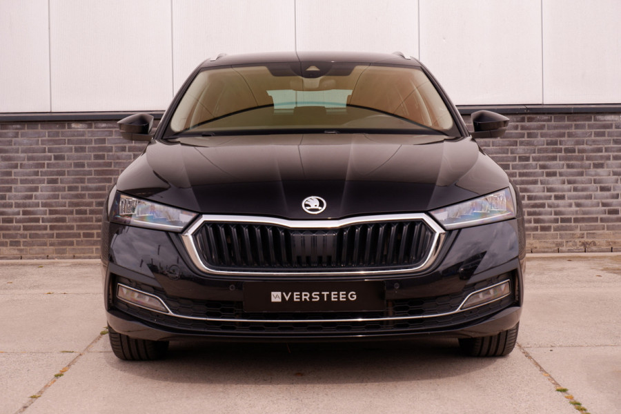 Škoda Octavia Combi 1.4 TSI iV PHEV Sportline Business | Head-Up | Carplay | LED | Sfeerverl. Camera | Memory