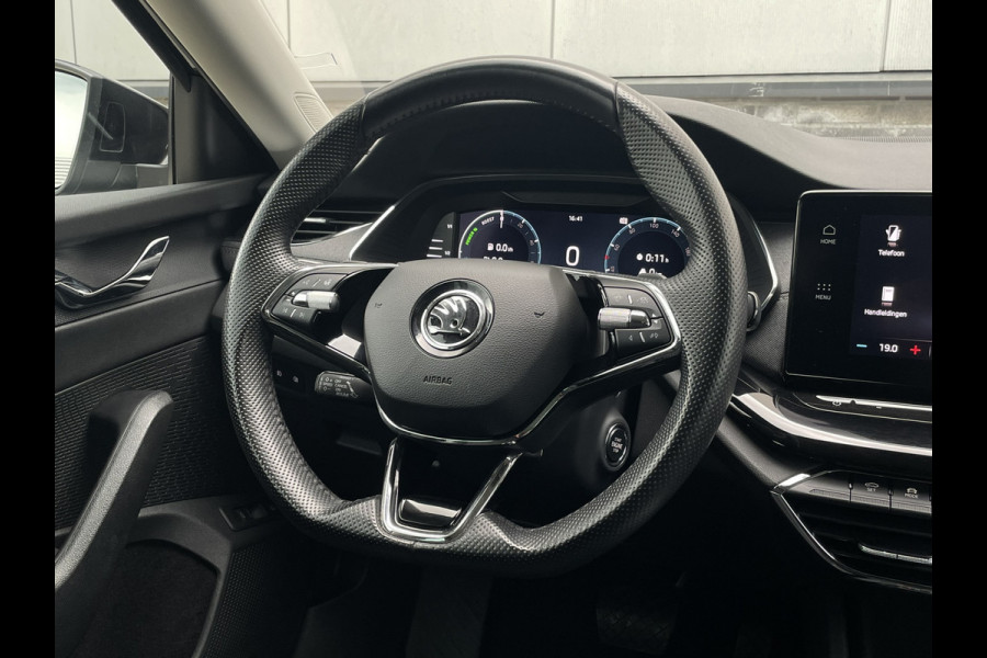 Škoda Octavia Combi 1.4 TSI iV PHEV Sportline Business | Head-Up | Carplay | LED | Sfeerverl. Camera | Memory