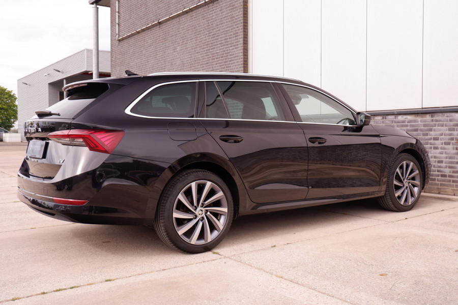 Škoda Octavia Combi 1.4 TSI iV PHEV Sportline Business | Head-Up | Carplay | LED | Sfeerverl. Camera | Memory