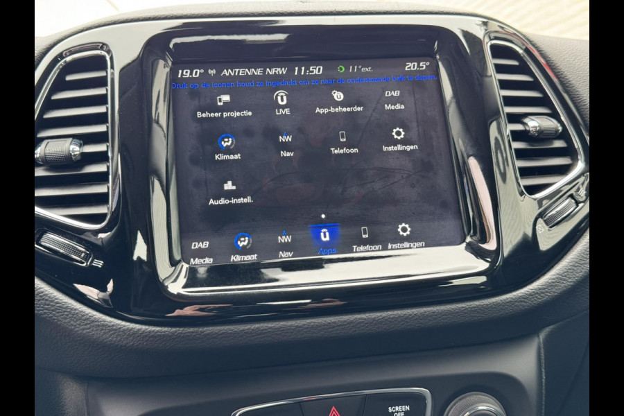 Jeep Compass 1.4 MultiAir Sport Cruise control Climate control Apple / Android DAB Achteruitrijcamera
