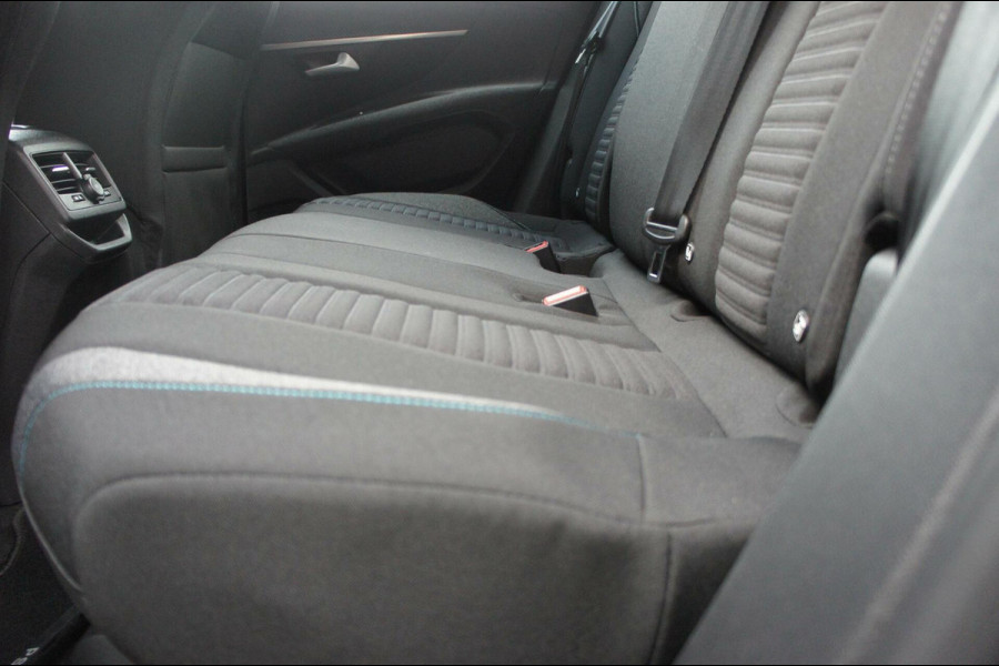 Peugeot 3008 1.2 PT 130pk Aut Camera|CarPlay|I-Cockpit|Navi