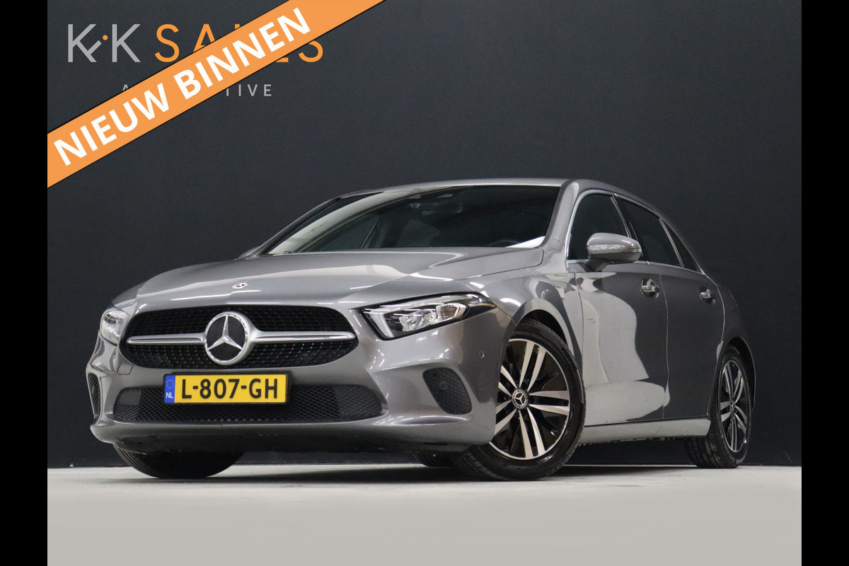 Mercedes-Benz A-Klasse 160 Luxury [SFEERVERLICHTING, VOL LEDER, CAMERA, STOELVERWARMING, PDC V+A, NAVIGATIE, CLIMATE, CRUISE, NIEUWSTAAT]