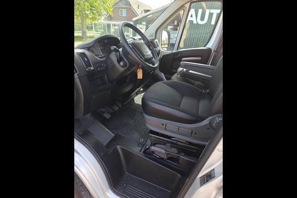 Peugeot Boxer 333 2.2 BlueHDi 140 PK L2H1 Premium , 1e eig. Euro 6 , Navi , cruise , in pracht staat.