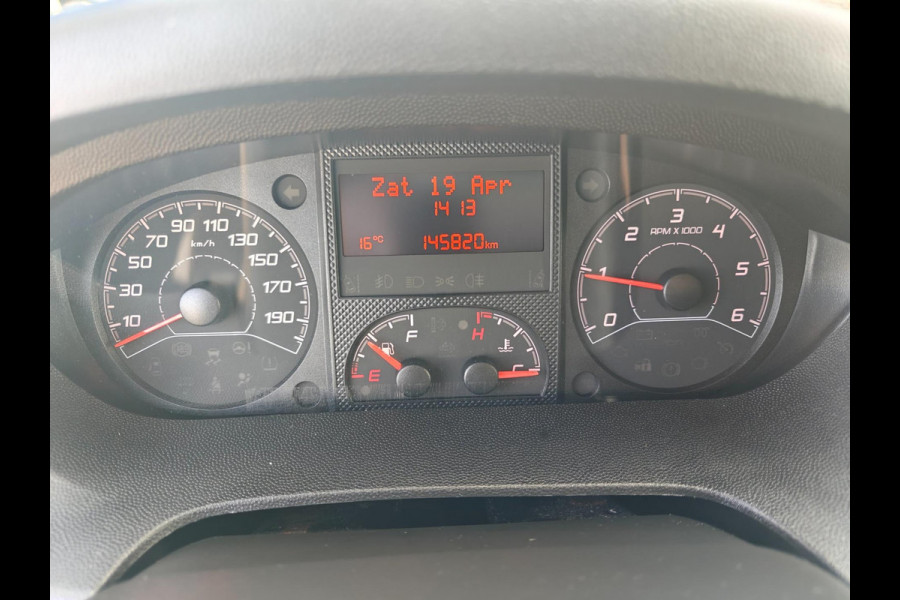 Peugeot Boxer 333 2.2 BlueHDi 140 PK L2H1 Premium , 1e eig. Euro 6 , Navi , cruise , in pracht staat.