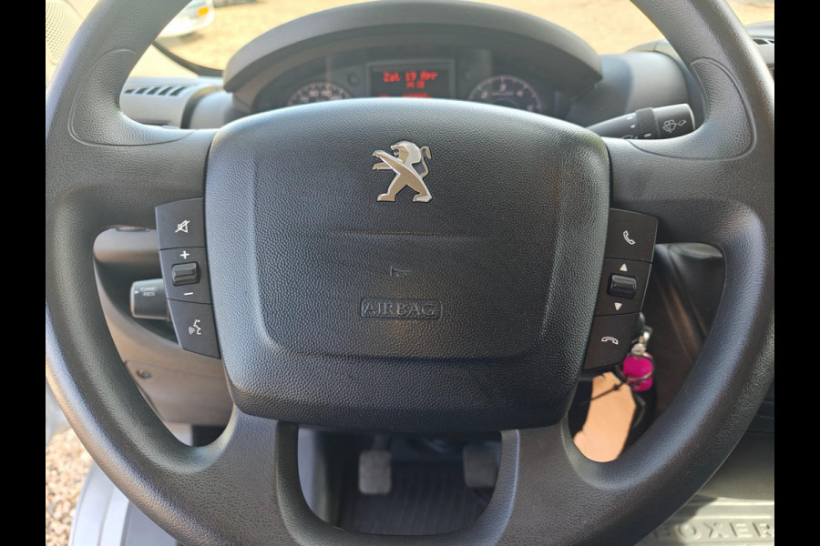 Peugeot Boxer 333 2.2 BlueHDi 140 PK L2H1 Premium , 1e eig. Euro 6 , Navi , cruise , in pracht staat.