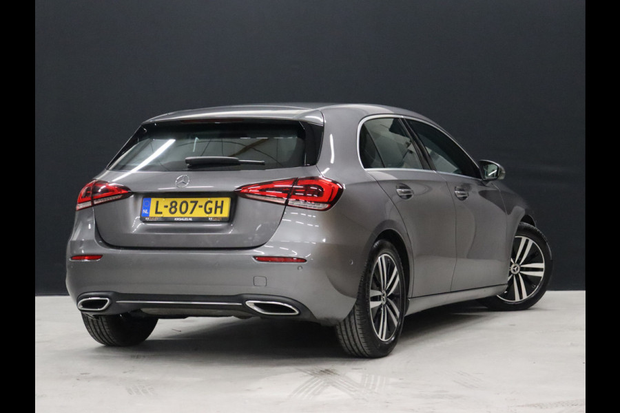 Mercedes-Benz A-Klasse 160 Luxury [SFEERVERLICHTING, VOL LEDER, CAMERA, STOELVERWARMING, PDC V+A, NAVIGATIE, CLIMATE, CRUISE, NIEUWSTAAT]