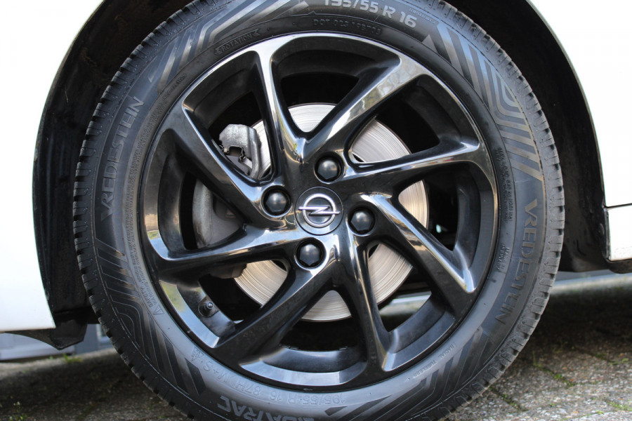 Opel Corsa 1.2 GS Line | Navigatie | Camera | Privacy Glass | Dealer ond.