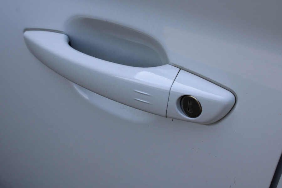 Opel Corsa 1.2 GS Line | Navigatie | Camera | Privacy Glass | Dealer ond.