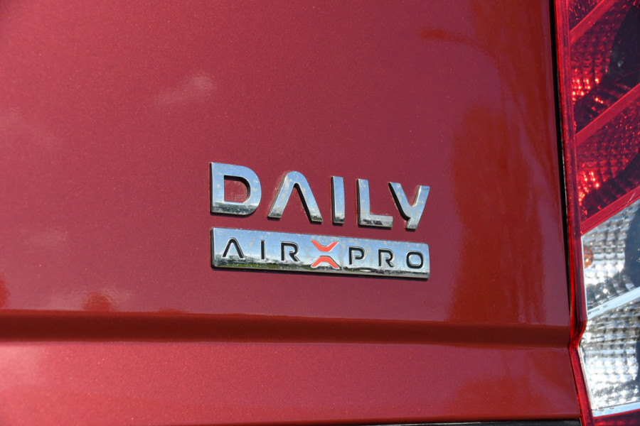 Iveco 40C 210 3.0L L2H2 Luchtvering Air Pro Full Options! Dubbellucht, Adaptieve Cruise, Camera, 3500KG Trekhaak, 2 x Schuifdeur, Clima, 210PK, Kasten wanden, Uniek! Dubbel lucht, DL