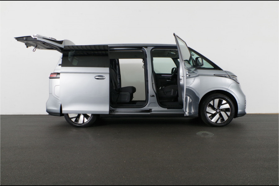 Volkswagen ID. Buzz Pro 77kWh > 5-zit/Dubbele Schuifdeur/Vlakke laadvloer inbouw/trekhaak/IQ.Light... | 8292 |