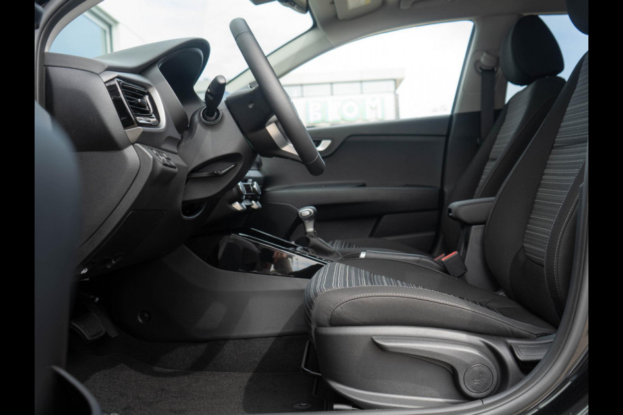 Kia Stonic 1.0 T-GDi MHEV DynamicPlusLine ANWB Private Lease v.a € 379,- | Op voorraad | Stoel-/Stuurverwarming | LED | Navigatie | Climate Control | PDC |