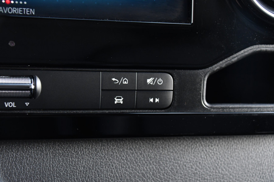 Mercedes-Benz Sprinter 317 1.9 CDI L2H2 RWD Black Edition Cruise, Camera, Carplay, LED, 10,5'' Mbux, Trekhaak, 2 x geveerde stoel, Leder, Stoelverwarming, Uniek!