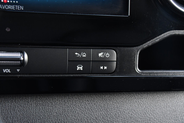 Mercedes-Benz Sprinter 317 1.9 CDI L2H2 RWD Black Edition Cruise, Camera, Carplay, LED, 10,5'' Mbux, Trekhaak, 2 x geveerde stoel, Leder, Stoelverwarming, Uniek!