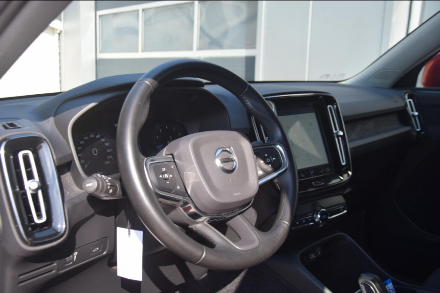 Volvo XC40 1.5 T3 Business Pro CAMERA/ADAPTIEVE CRUISE/APPLE CARPLAY