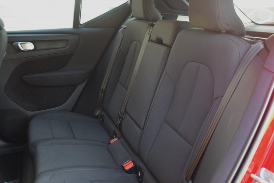Volvo XC40 1.5 T3 Business Pro CAMERA/ADAPTIEVE CRUISE/APPLE CARPLAY