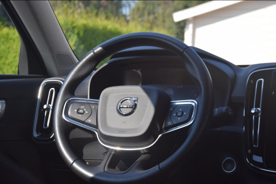 Volvo XC40 1.5 T3 Business Pro CAMERA/ADAPTIEVE CRUISE/APPLE CARPLAY