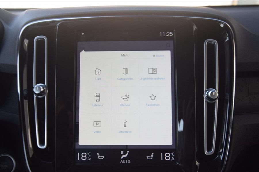 Volvo XC40 1.5 T3 Business Pro CAMERA/ADAPTIEVE CRUISE/APPLE CARPLAY