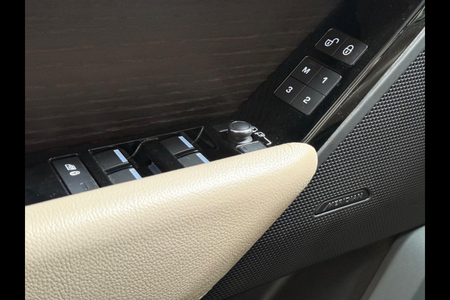 Land Rover Range Rover Velar 2.0 P250 Turbo AWD R-Dynamic S | BTW | pano | 20 inch | Camera | stoelverwarming