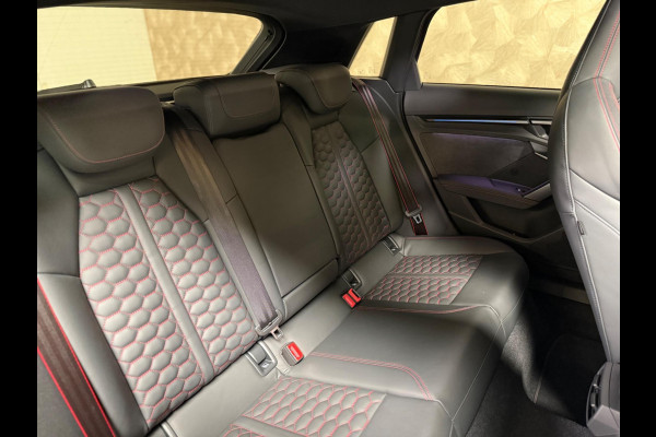 Audi RS3 Sportback 2.5 TFSI RS 3 quattro | Facelift | Pano | SONOS | Keyless | HUD | ACC | RS-Zetels