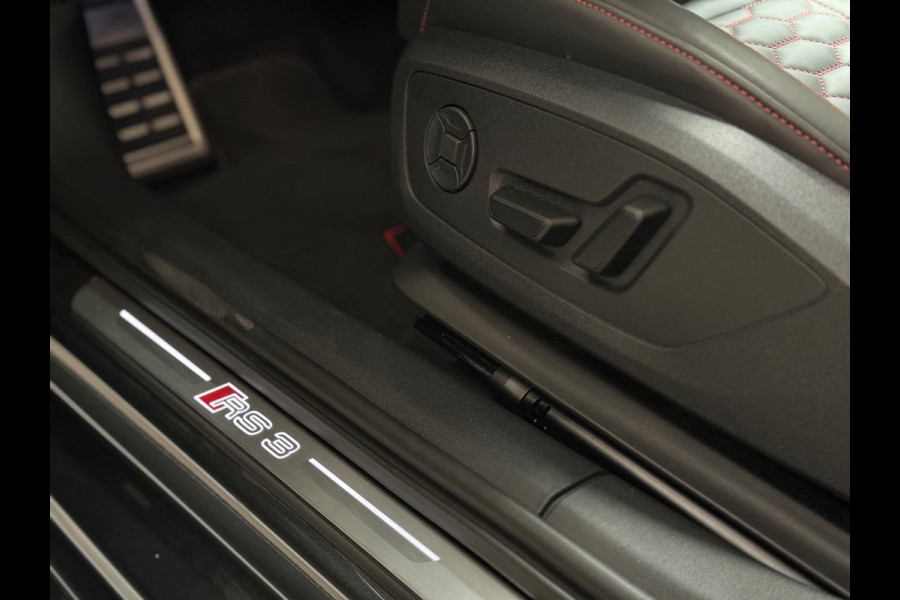 Audi RS3 Sportback 2.5 TFSI RS 3 quattro | Facelift | Pano | SONOS | Keyless | HUD | ACC | RS-Zetels