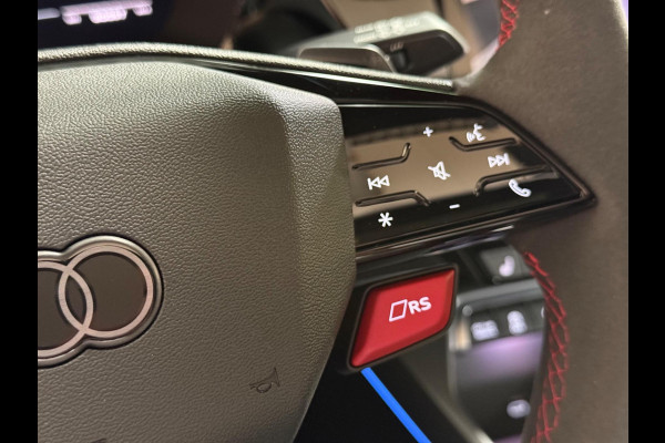 Audi RS3 Sportback 2.5 TFSI RS 3 quattro | Facelift | Pano | SONOS | Keyless | HUD | ACC | RS-Zetels