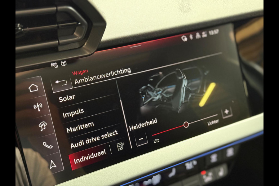 Audi RS3 Sportback 2.5 TFSI RS 3 quattro | Facelift | Pano | SONOS | Keyless | HUD | ACC | RS-Zetels