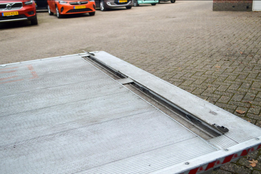 Ford Transit 350 2.0 TDCI 350 2.0 TDCI 1040 kg Laadvermogen MEUBELBAK|EURO 6|LAADKLEP|ZIJDEUR |20m³|3ZITS|BAKWAGEN