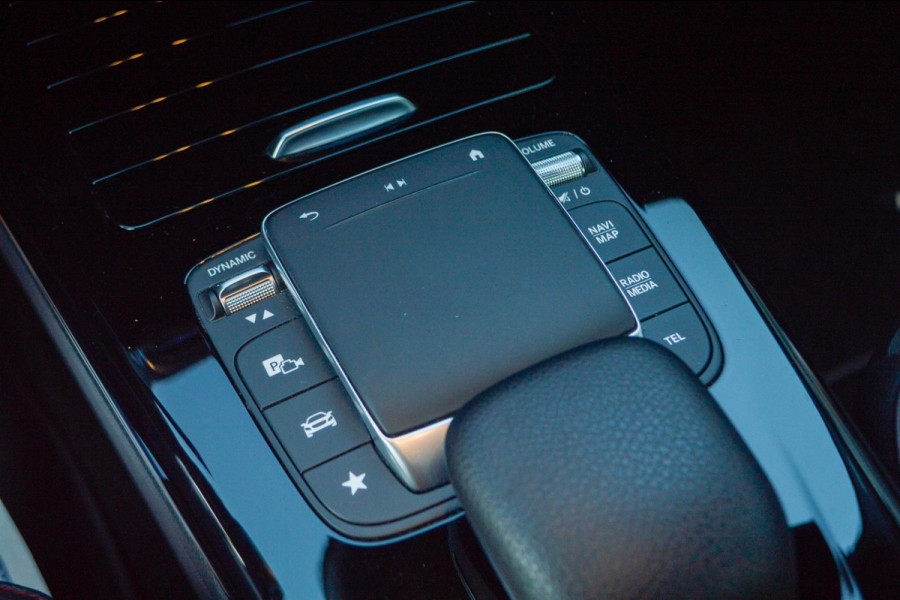 Mercedes-Benz CLA-Klasse 200 AMG Line 1E EIGENAAR|STOELVERWARMING|VIRTUAL COCKPIT