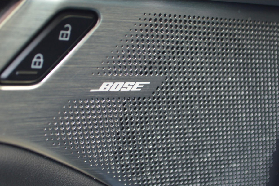 Mazda 3 2.0 e-SkyActiv-X Hybrid 186 Luxury TREKHAAK|LEER|BOSE AUDIO