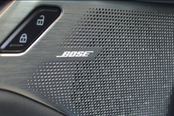 Mazda 3 2.0 e-SkyActiv-X Hybrid 186 Luxury TREKHAAK|LEER|BOSE AUDIO