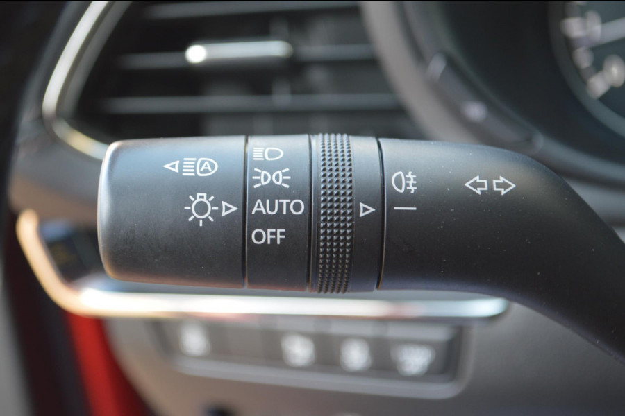 Mazda 3 2.0 e-SkyActiv-X Hybrid 186 Luxury TREKHAAK|LEER|BOSE AUDIO