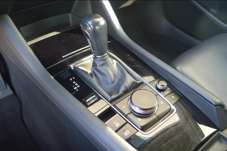 Mazda 3 2.0 e-SkyActiv-X Hybrid 186 Luxury TREKHAAK|LEER|BOSE AUDIO