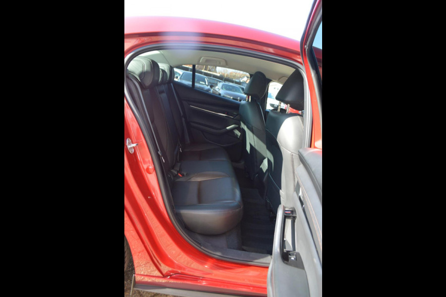 Mazda 3 2.0 e-SkyActiv-X Hybrid 186 Luxury TREKHAAK|LEER|BOSE AUDIO