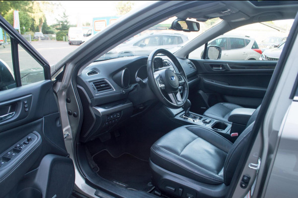 Subaru Outback 2.5i Premium EYESIGHT| Automaat | NL AUTO|TREKHAAK|OPEN DAK