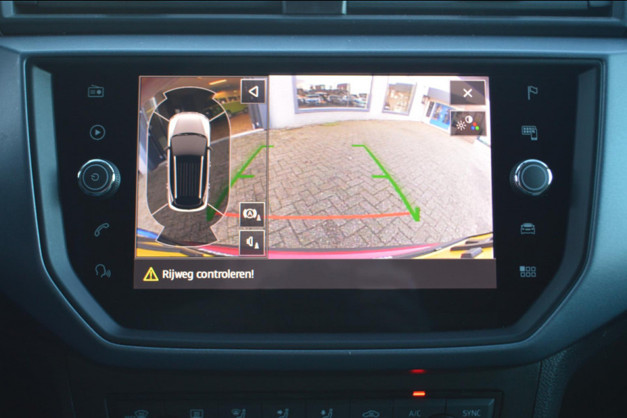 Seat Arona 1.0 TSI Style Business Intense BEATS AUDIO|CAMERA|DAB+|NAVI | Cruise adaptief | 2 nwe banden