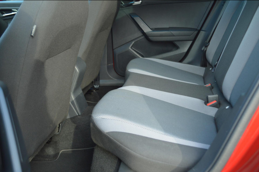 Seat Arona 1.0 TSI Style Business Intense BEATS AUDIO|CAMERA|DAB+|NAVI | Cruise adaptief | 2 nwe banden