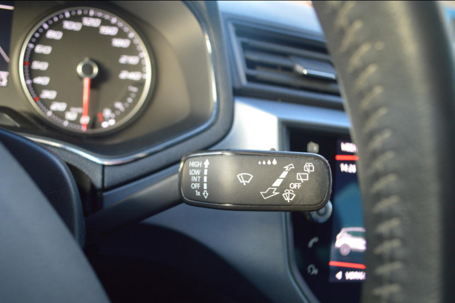 Seat Arona 1.0 TSI Style Business Intense BEATS AUDIO|CAMERA|DAB+|NAVI | Cruise adaptief | 2 nwe banden